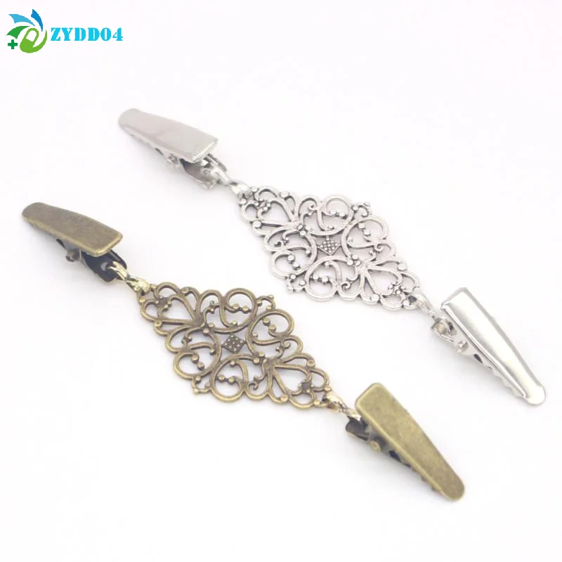 

●1PCS Retro Sweater Clips Fasteners Flower Pattern Cardigan Dress Shirts Collar Brooch Back Cinch Clip For Women Girls