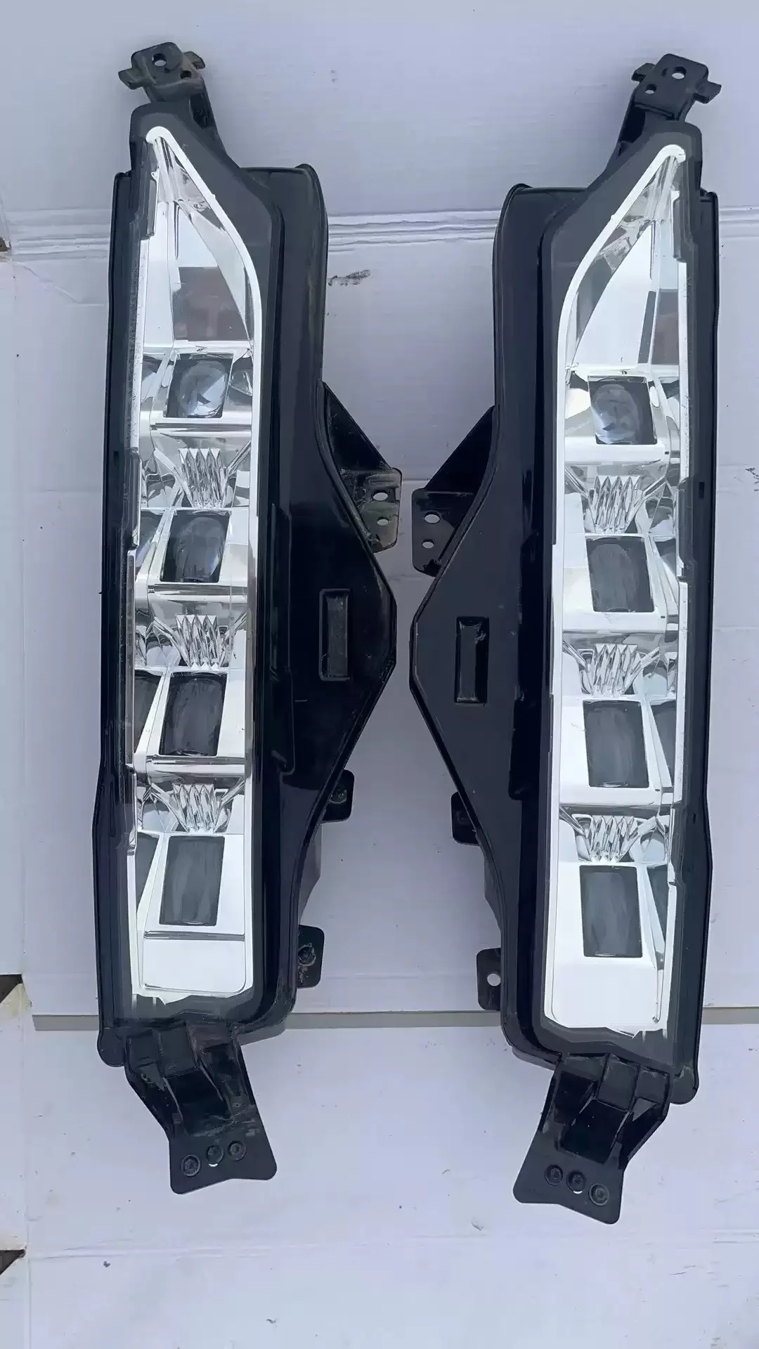 

Car Front bumper light Front fog lamp DRL Daytime Running Light for Lincoln Nautilus