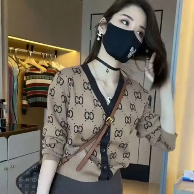 

2025 New Golf Women's Spring and Autumn Knitted Cardigan Coat Fashionable and Versatile