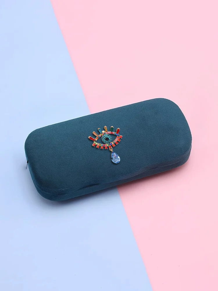 

Durable Large Capacity Eyewear Cases Anti-Stress Portable PU Pearl & Diamond Decor, Imitated Style.