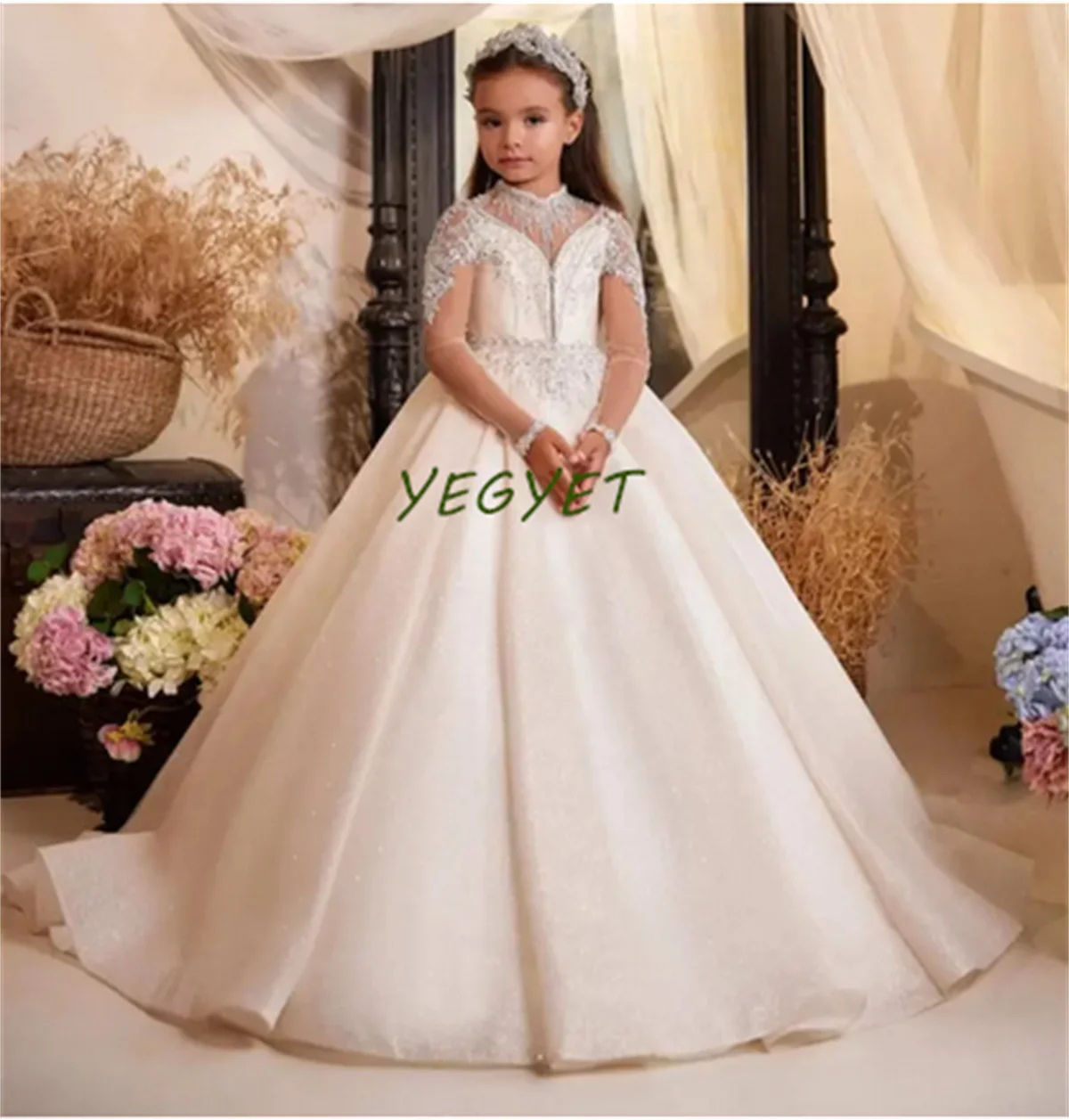 

Girls Princess Pageant Dresses Beaded Appliques Flower Girl Dress With Detachable Train Illusion Sheer Evening Party GownsParty