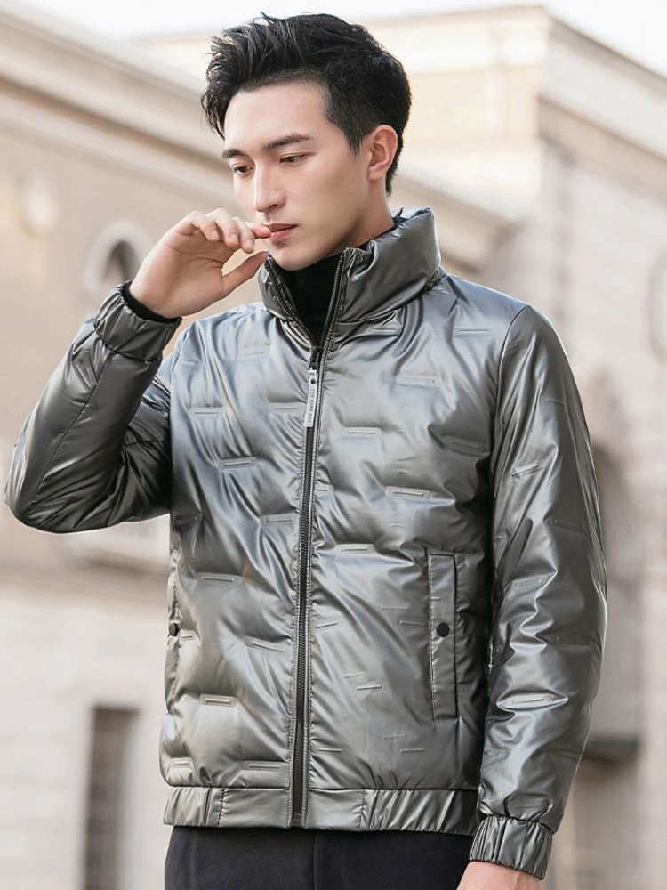 เสื้อแจ็คเก็ตผ้าฝ้ายบุขนเป็ดแบบสั้นสำหรับผู้ชาย คอลเลคชั่นใหม่ ฤดูใบไม้ร่วง-ฤดูหนาว ปี 2025 หนา น้ำหนักเบา คอตั้ง อุ่นสบาย