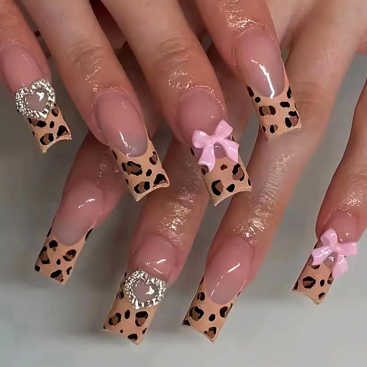 Luxury Ladies Super Long Square French Leopard Print Pink Bow Heart Decoration Full Coverage Wearable Fake Nail 24Pcs/Set