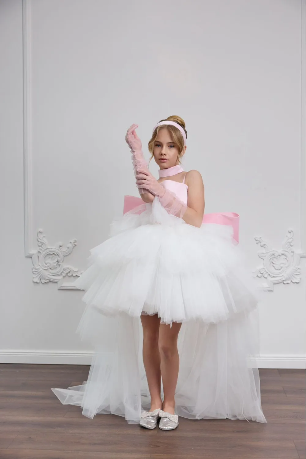 Flower Girl Dress Oversized Pink Back Bow White Tiered Fluffy Tulle Tiered Spaghetti Strap Girls Wedding Birthday Pageant Gloves
