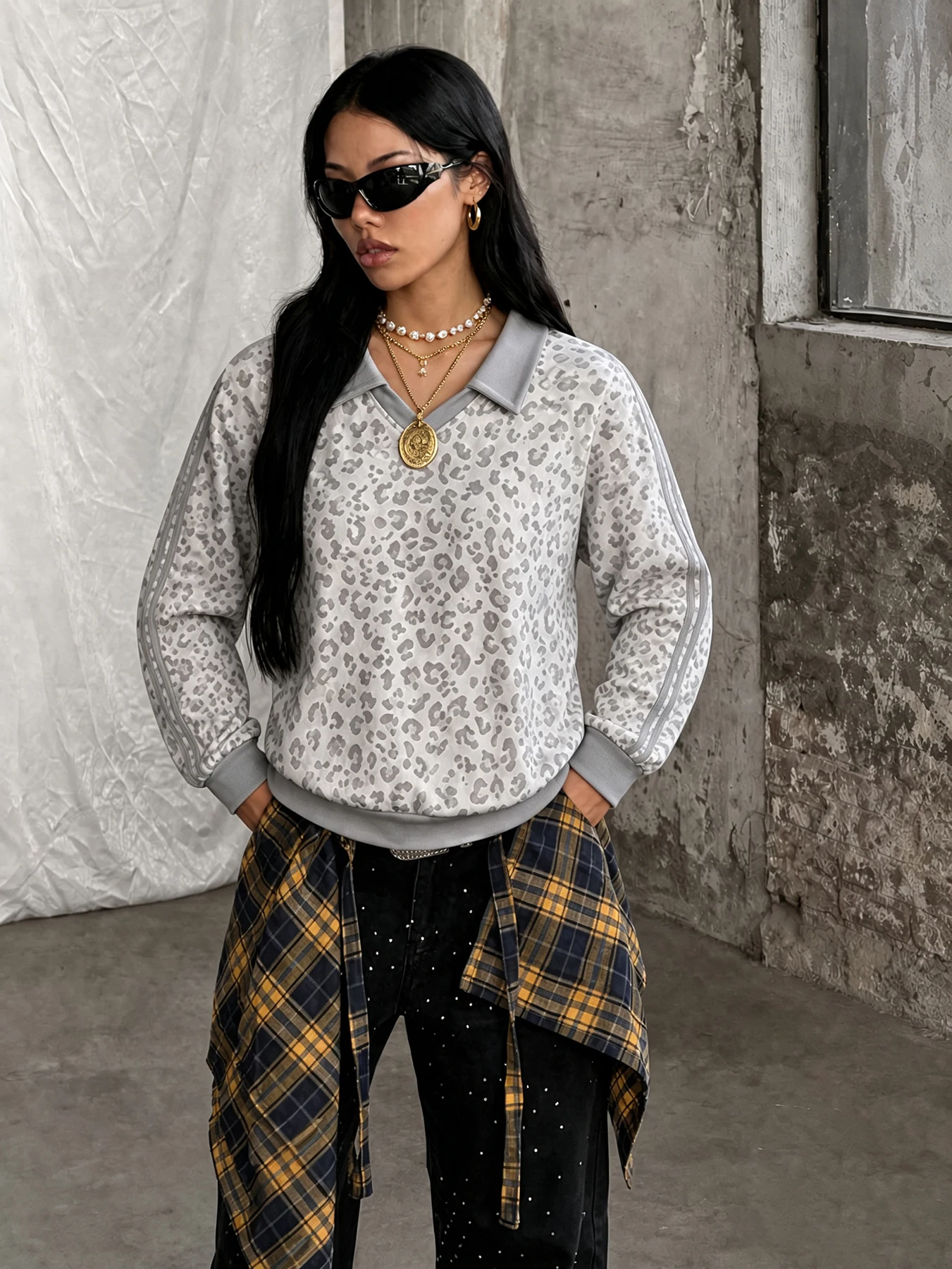 Women Leopard Print Polo Sweatshirt Long Sleeve Side Stripe V‑Neck Collar Pullover Loose Casual Streetwear Tops