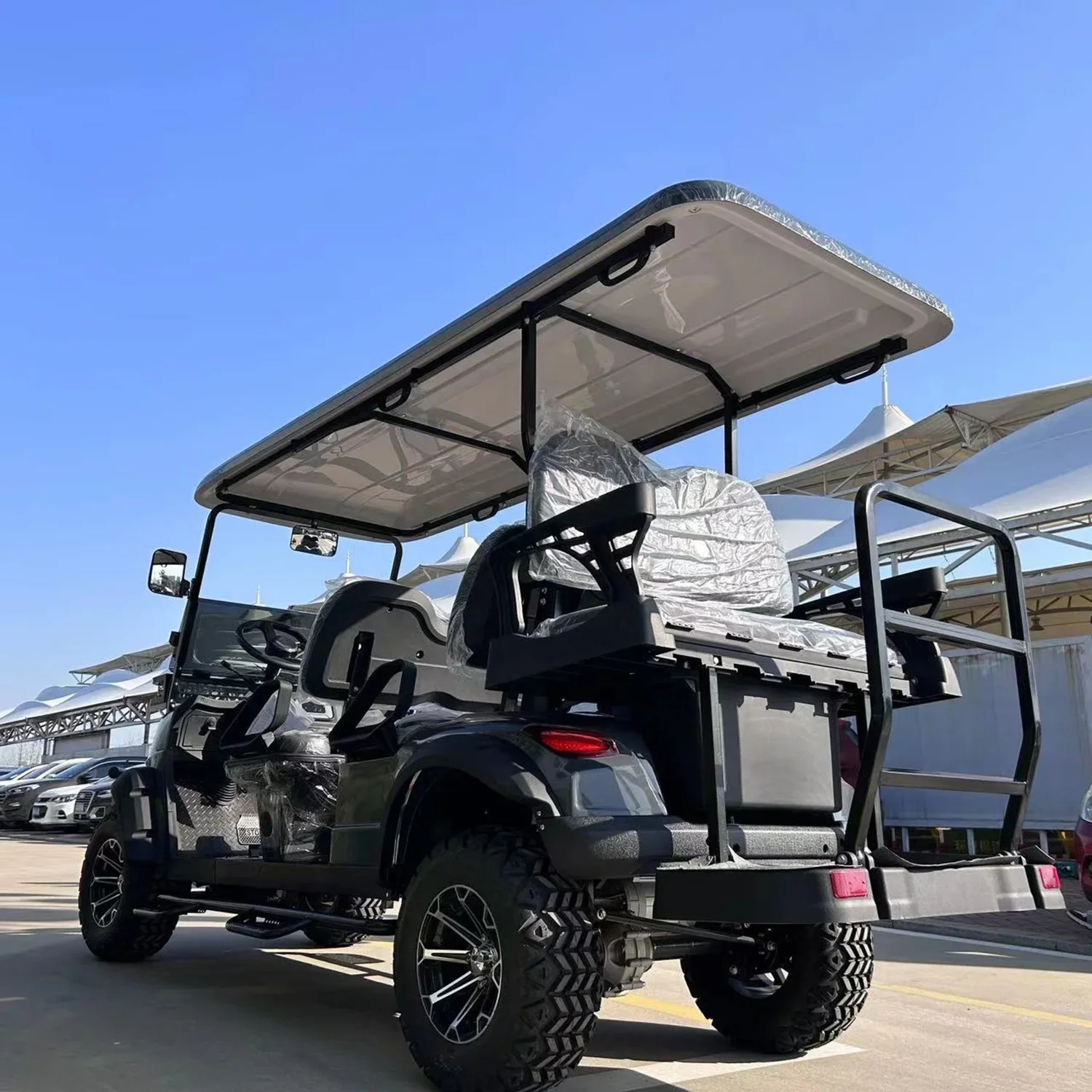 6-seater four wheel 48V electric golf cart black with rear seats