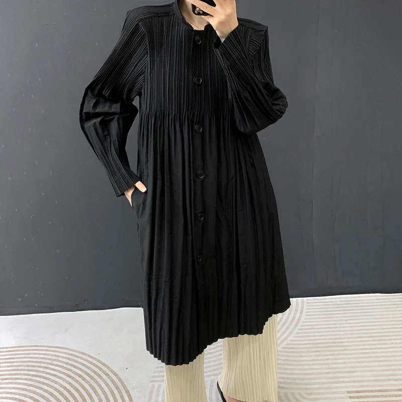 Miyake Fold 2025 Autumn/Winter New Windbreaker Coat Women's Fold Western Style Fashionable Loose and Slim Open Dress Pleated