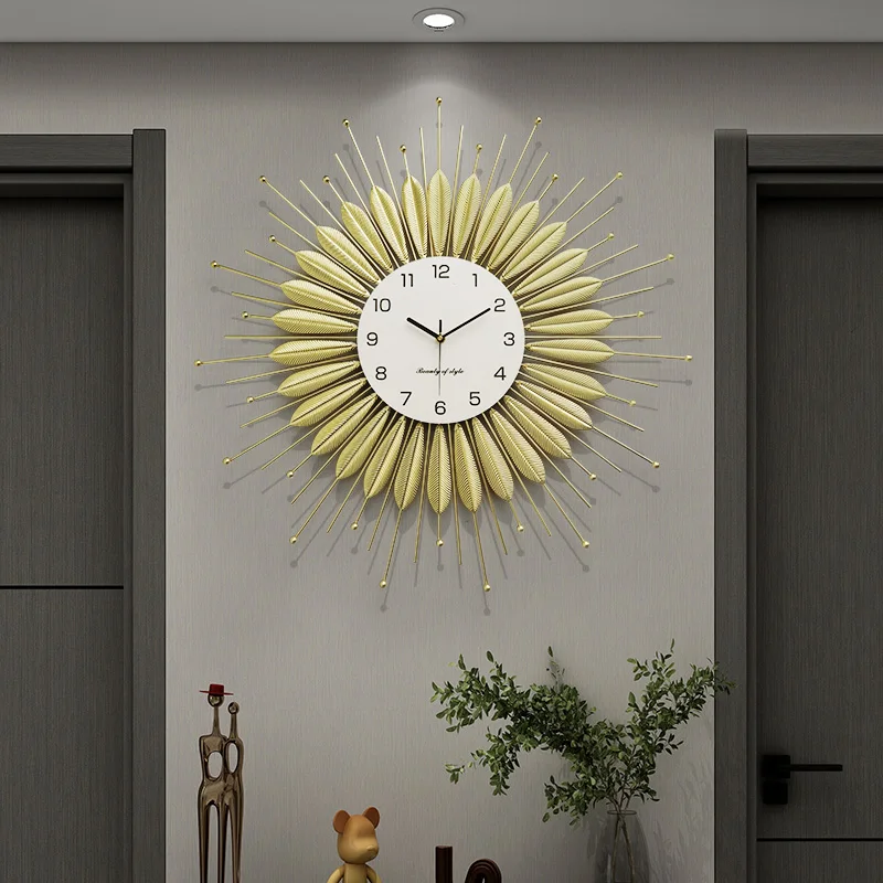 

Nordic silent creative clock wall clock living room 2025 new high-end atmosphere light luxury sun art Internet celebrity clock