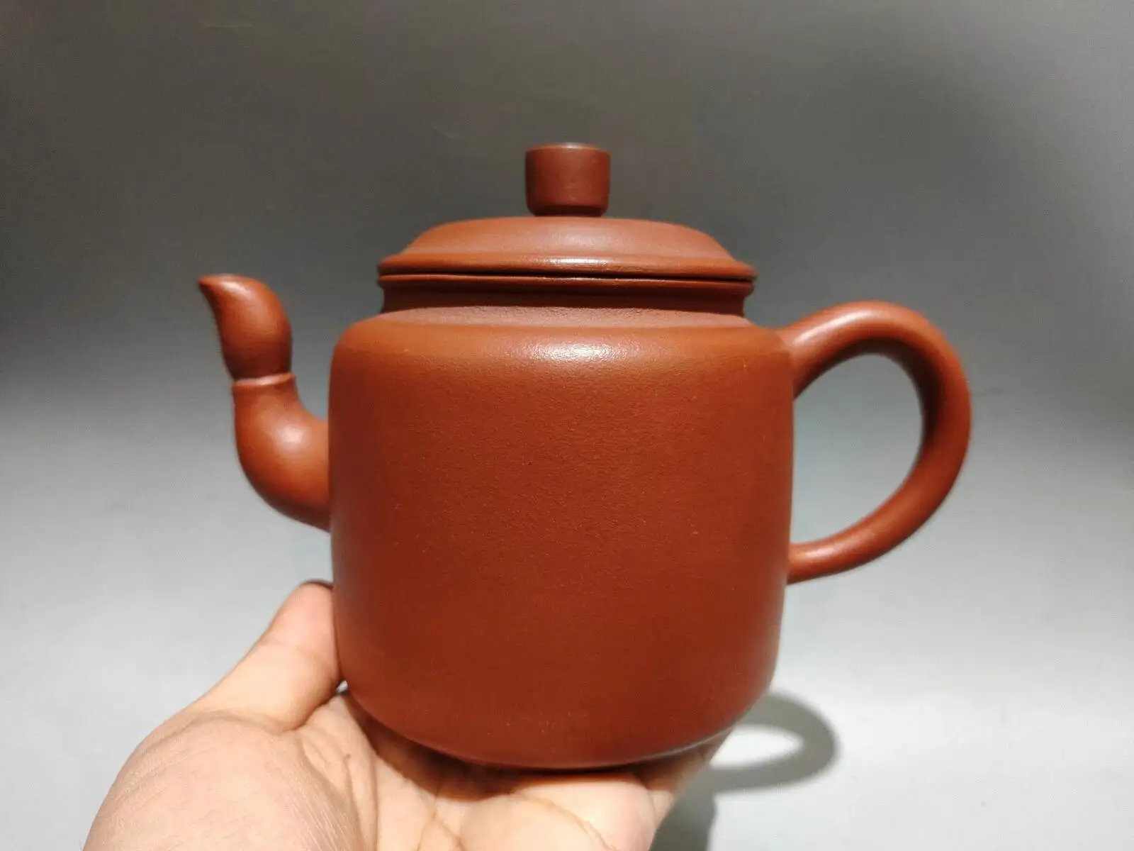 

China Yi Xing Zisha Clay Handmade Exquisite Teapot