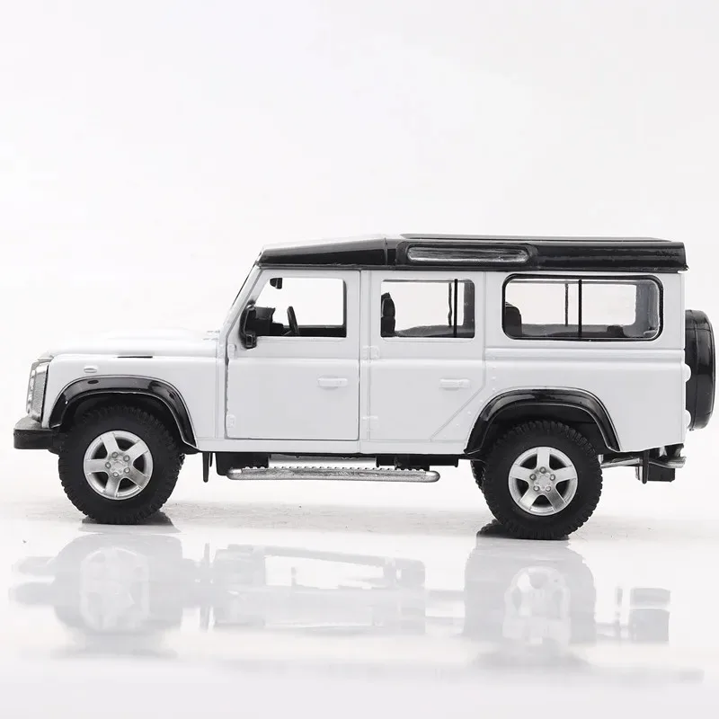 1:36 Land Rover Defender Alloy Model Simulation Force Control Car Toys Decoration Gift Collection A274