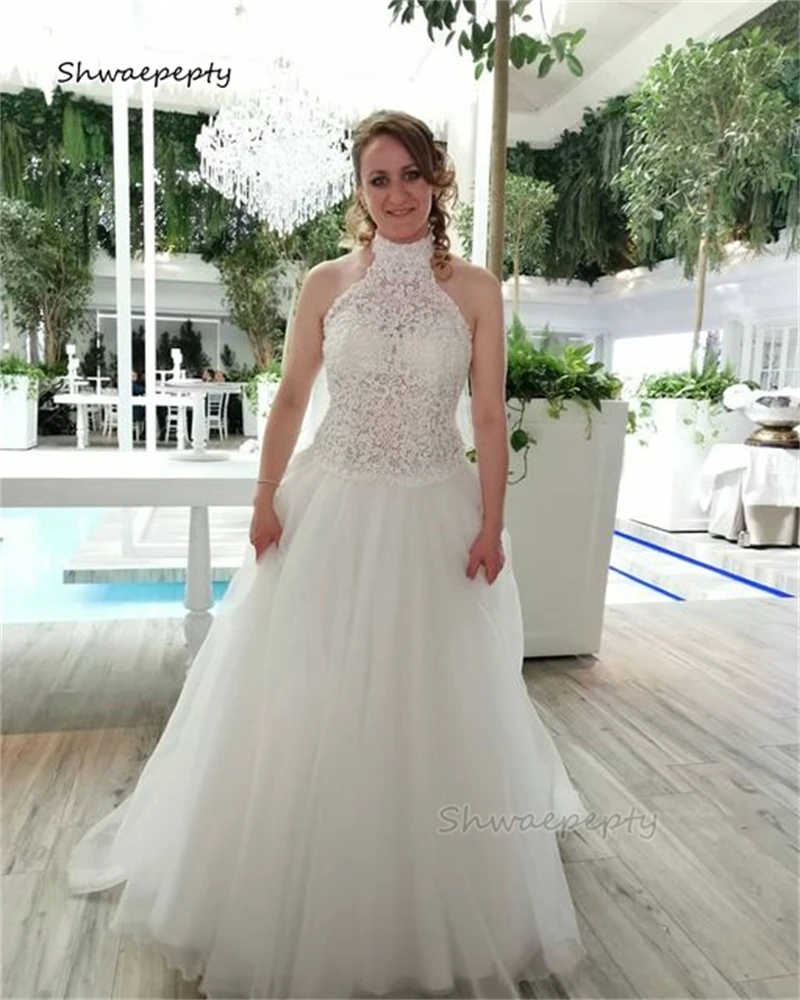 

Halter Neck A Line Wedding Dress Ivory Lace And Tulle Sleeveless Long Bridal Gowns Court Train Robe De Mariee