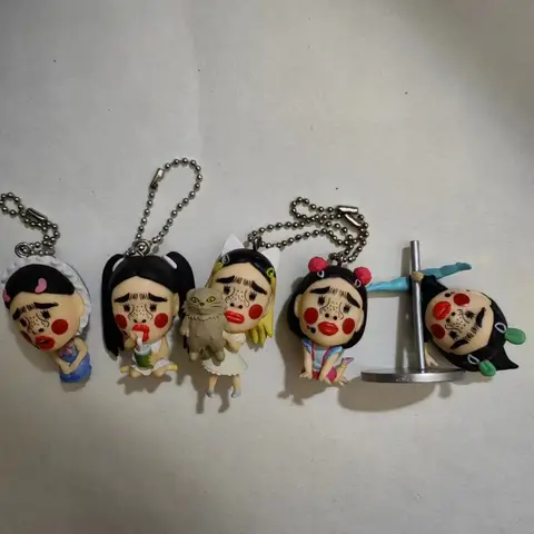 일본 버전 정통 못생긴 소녀, 못생긴 귀여운 소녀 펜던트, 가방 펜던트 모델에 자신감