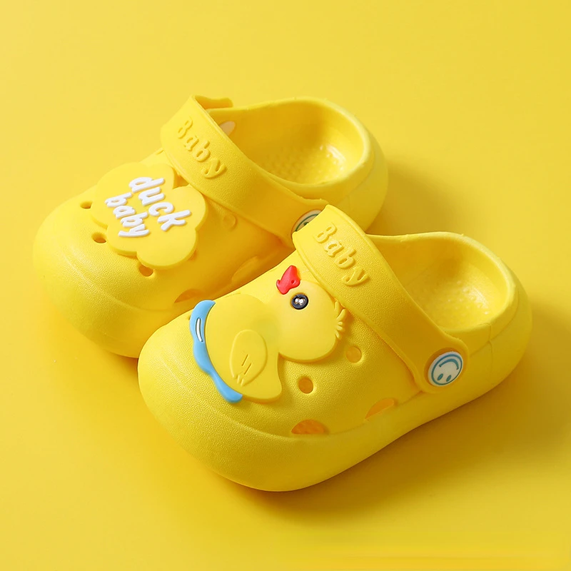 Summer Children\'s Sandals Boys Cute Cartoon Hole Shoes Anti Slip Soft Sole Kids Beach Sandals Girls Breathable Home Slippers