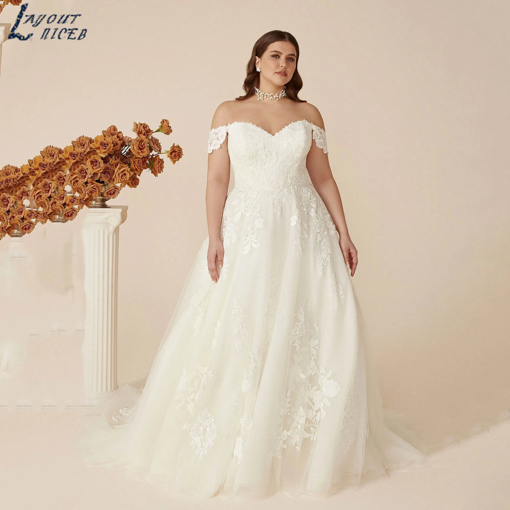 

Off Shoulder Plus Size Ball Gown For Bride A-line Sweetheart Classic Applique Wedding Dress Backless vestido de novia Customized