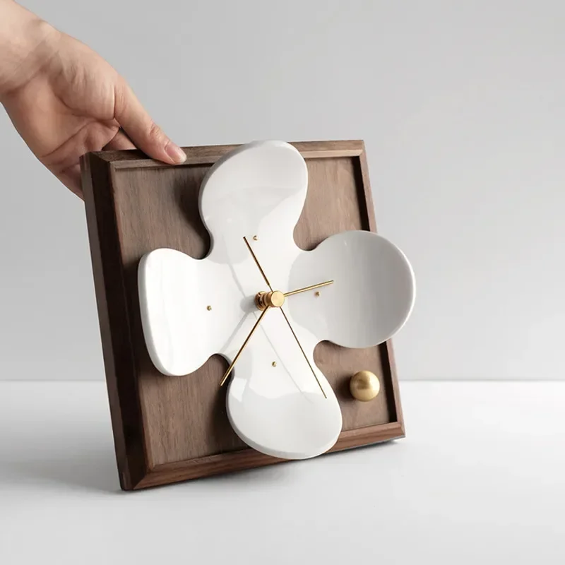 Cute Charming Floral Table Clock Nordic Simplicity Fashion Living Room Decoration Timekeeping Household Accessory Silent Clock