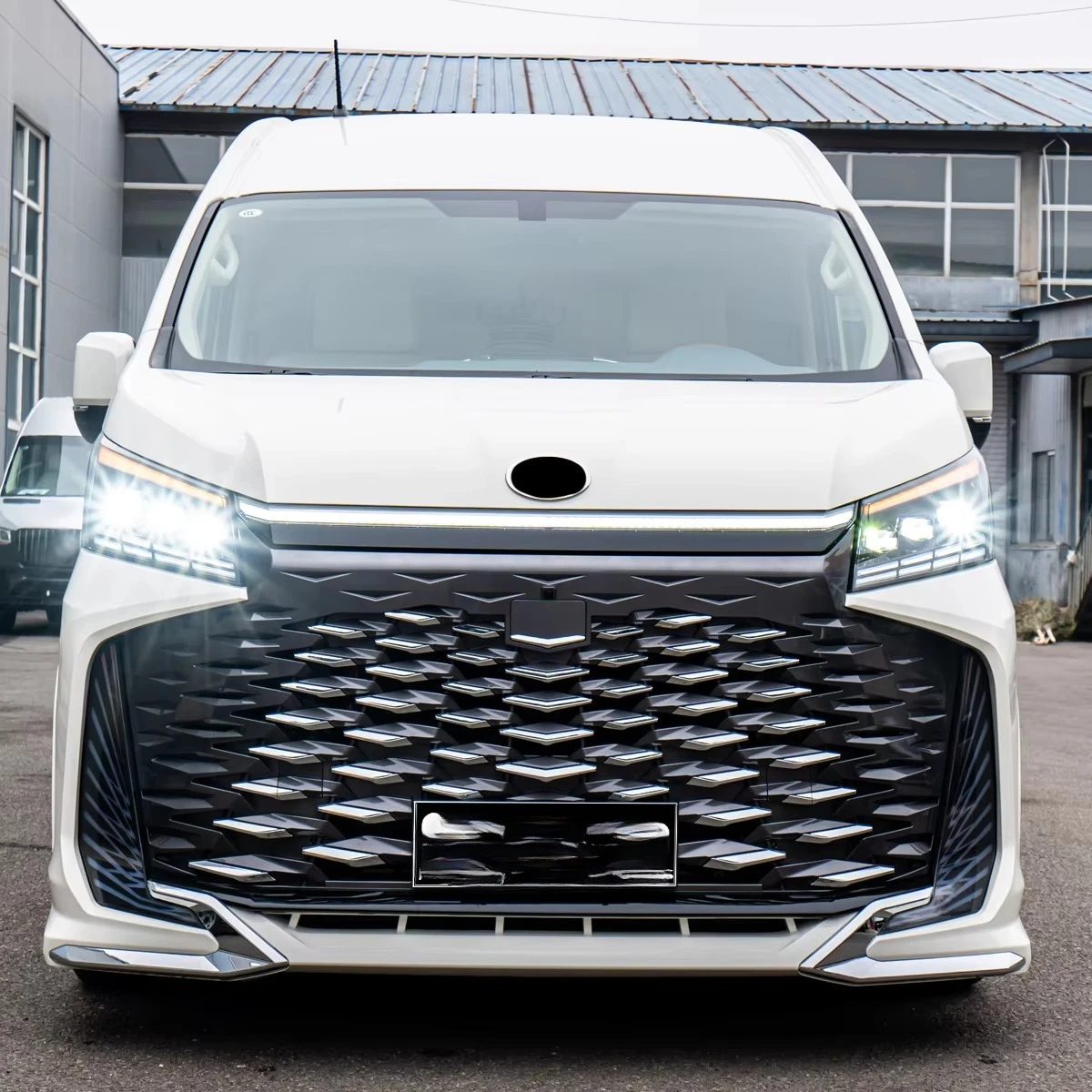 Super-luxurious Body Modification Kit Include Wheel Arch Side Skirt Bumpers Bodykit for  Hiace 2018-2023.