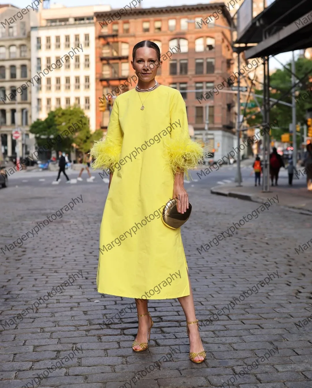 Mode Satijnen Midi-jurk met verenmouwen High Street Taffeta Prom Party Jurken Zijsplit Satijn Dames Zomer Brithday Jurken