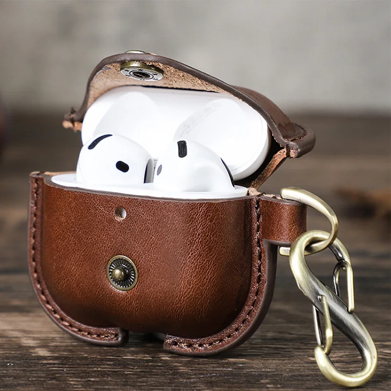 

Винтажный чехол для AirPods из воловьей кожи с крючком для ключей, чехол для наушников ручной работы в стиле ретро, защитная сумка для AirPods с кнопкой