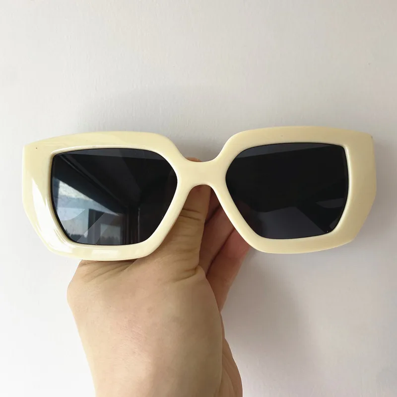 

NEW Sun Glasses Unisex Oversize Frame Adumbral Anti-UV Spectacles Retro Eyeglasses Polygon Ornamental Width Temples Sunglasses