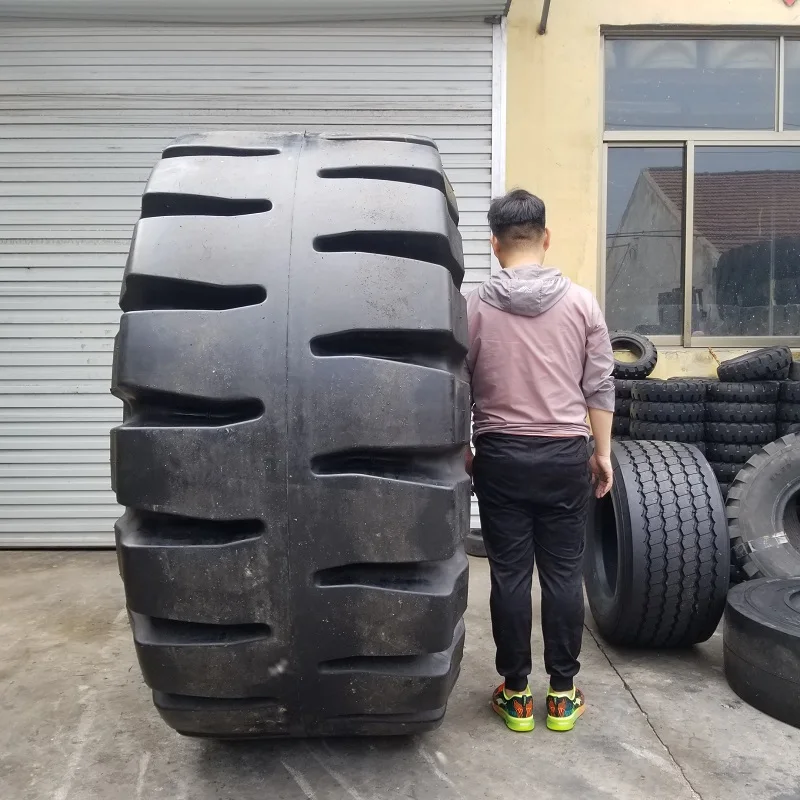 New Solid OTR Tire Engineering Excavator Tires L-5 Pattern 35/65-33 D 45/65-45