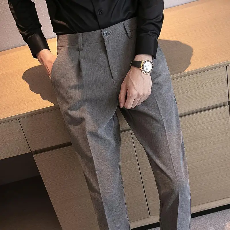 Frühling und Herbst Mode lässig Business koreanische Ausgabe britischen Stil hoch taillierte Slim Fit dunkel gestreifte kurze Anzug hose