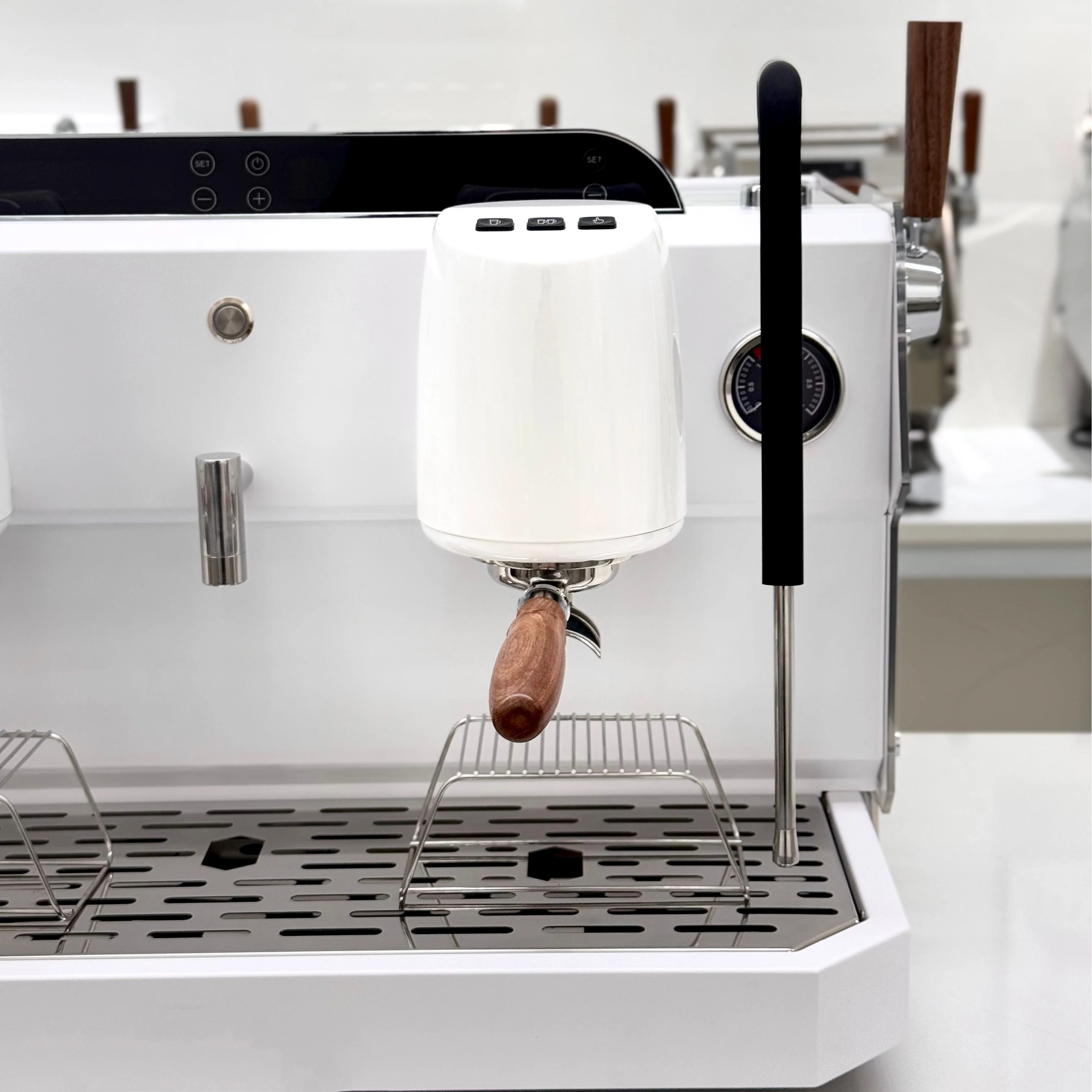 Multi Functional Energy-saving Design Commercial Stainless Steel Bodys Coffee Espresso Machine