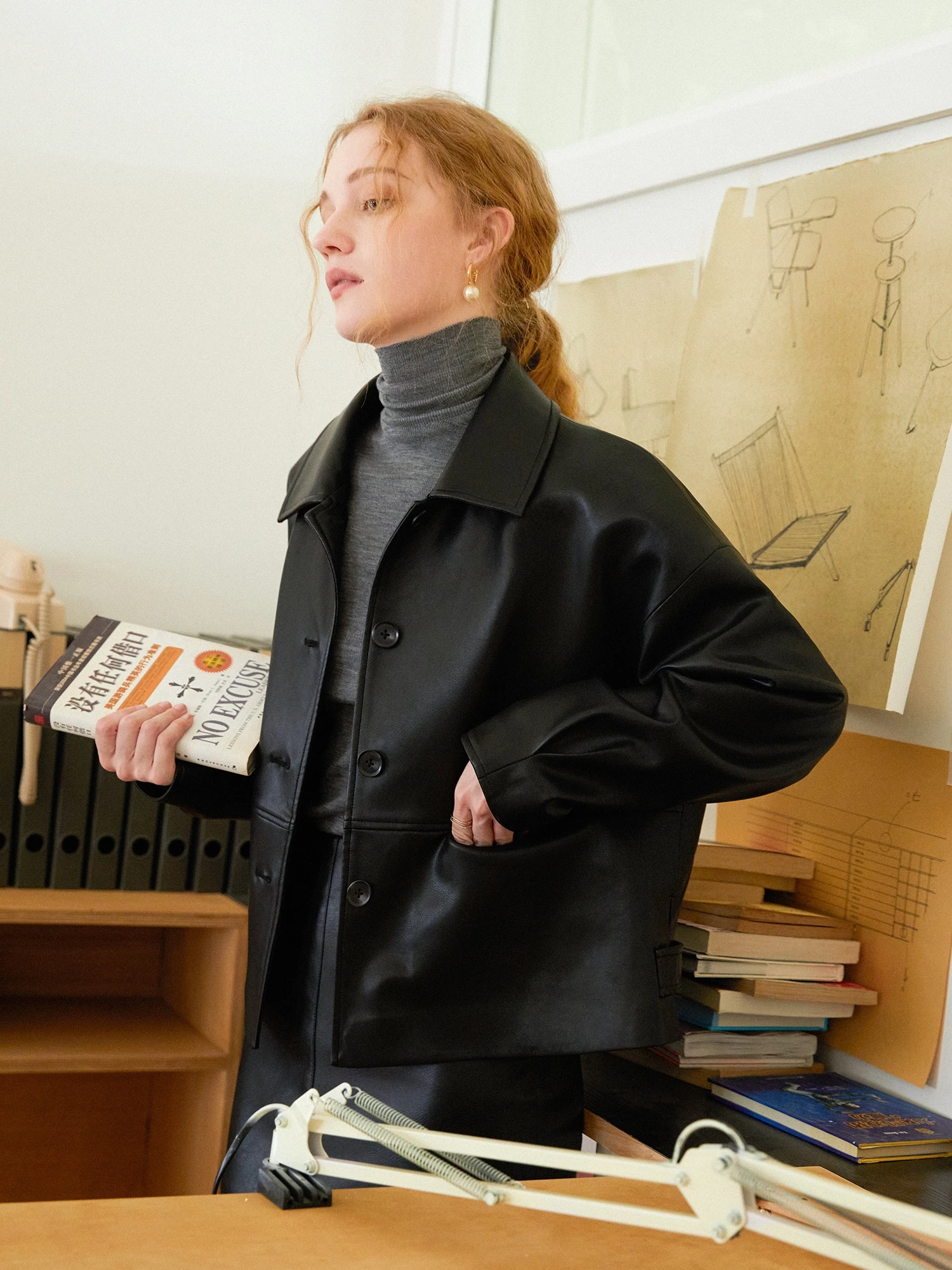 เสื้อโค้ทผู้หญิงแฟชั่น หนัง PU สไตล์เรโทร แมตต์ ลำลอง ไซส์เล็ก วัสดุทนทาน เหมาะกับต้นฤดูใบไม้ร่วง รุ่นใหม่ แมทช์ได้กับทุกชุด