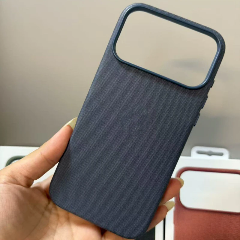 2025New الأصلي القماش الملمس جراب هاتف ل 17 برو/17 برو ماكس شحن مغناطيسي غير مرئي وغطاء للحماية الكاملة هدايا عيد الميلاد #6