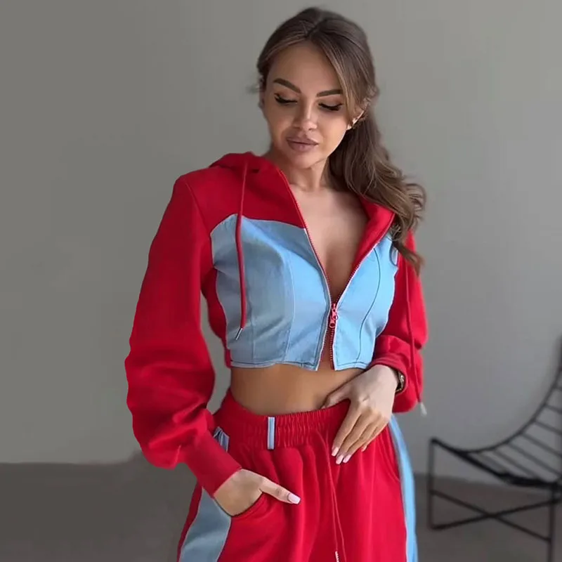 ชุดกางเกงสไตล์สตรีทฤดูใบไม้ผลิ/ฤดูร้อนที่ทันสมัยและสะดวกสบาย เสื้อฮู้ดยีนส์และกางเกงขายาวแบบประกบ