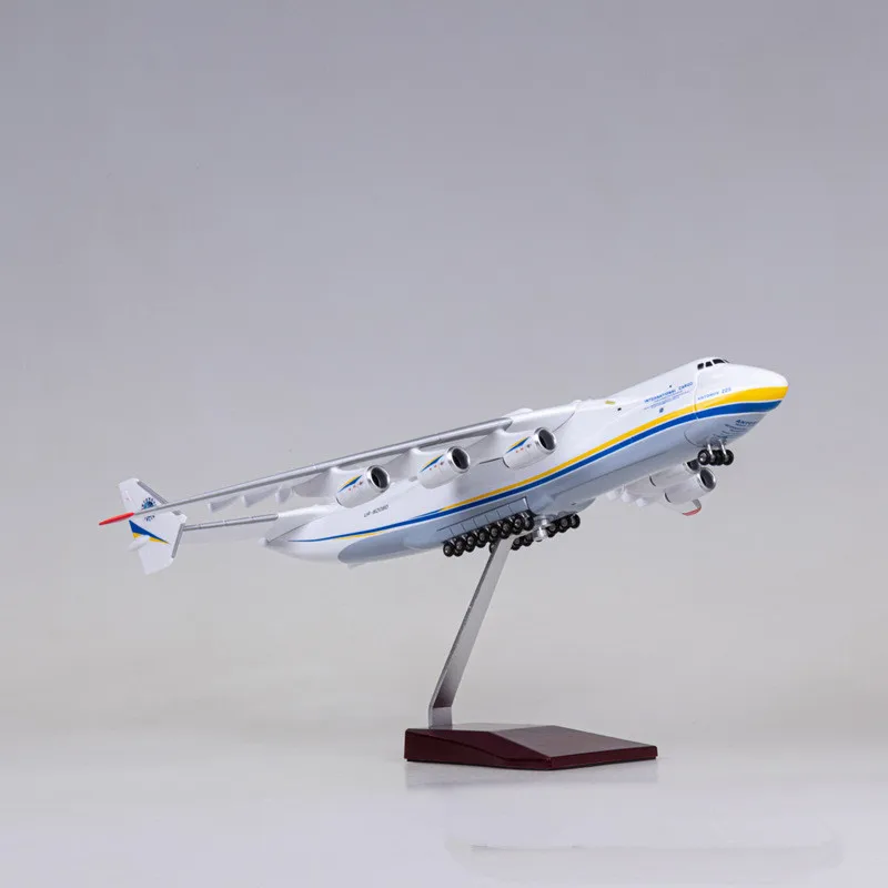 2024 New 1:200 Scale Ukraine An225 Transport Airplane Diecast Resin Model Decoration Aircraft Gift Collection Display Toys