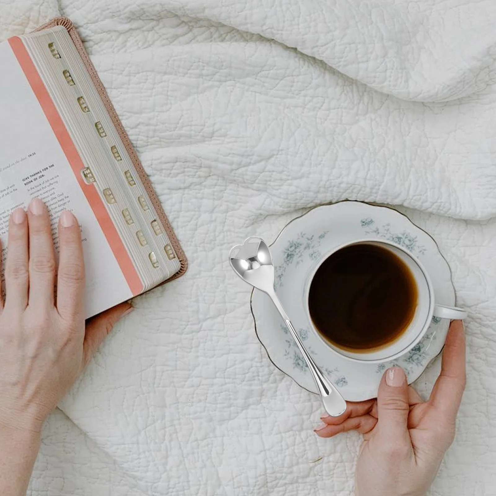 

6Pcs Heart Shaped Stainless Steel Coffee Spoons Long Handle Mini Spoons for Dessert Espresso Tea Stirring Ice Cream