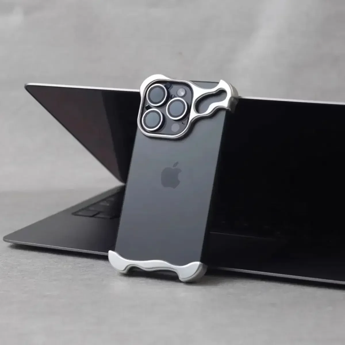 NONE Unregelmäßige Metall Stoßstange Telefon Fall Für IPhone 17 16 15 14 13 12 Pro Max Plus Objektiv Film Schutz Nackte Aluminium stoßfest Abdeckung 4