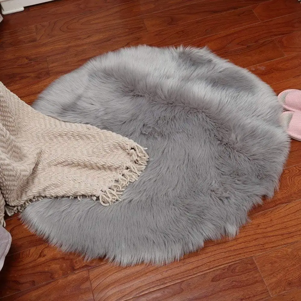 Afbeelding 4: Imitatiebont tapijt rond 90 cm zacht lang haar grijs shaggy tapijt, slaapkamertapijt imitatie schapenvacht, boho pluizig tapijt, fauteuiltapijt, kindertapijt, woondecoratie