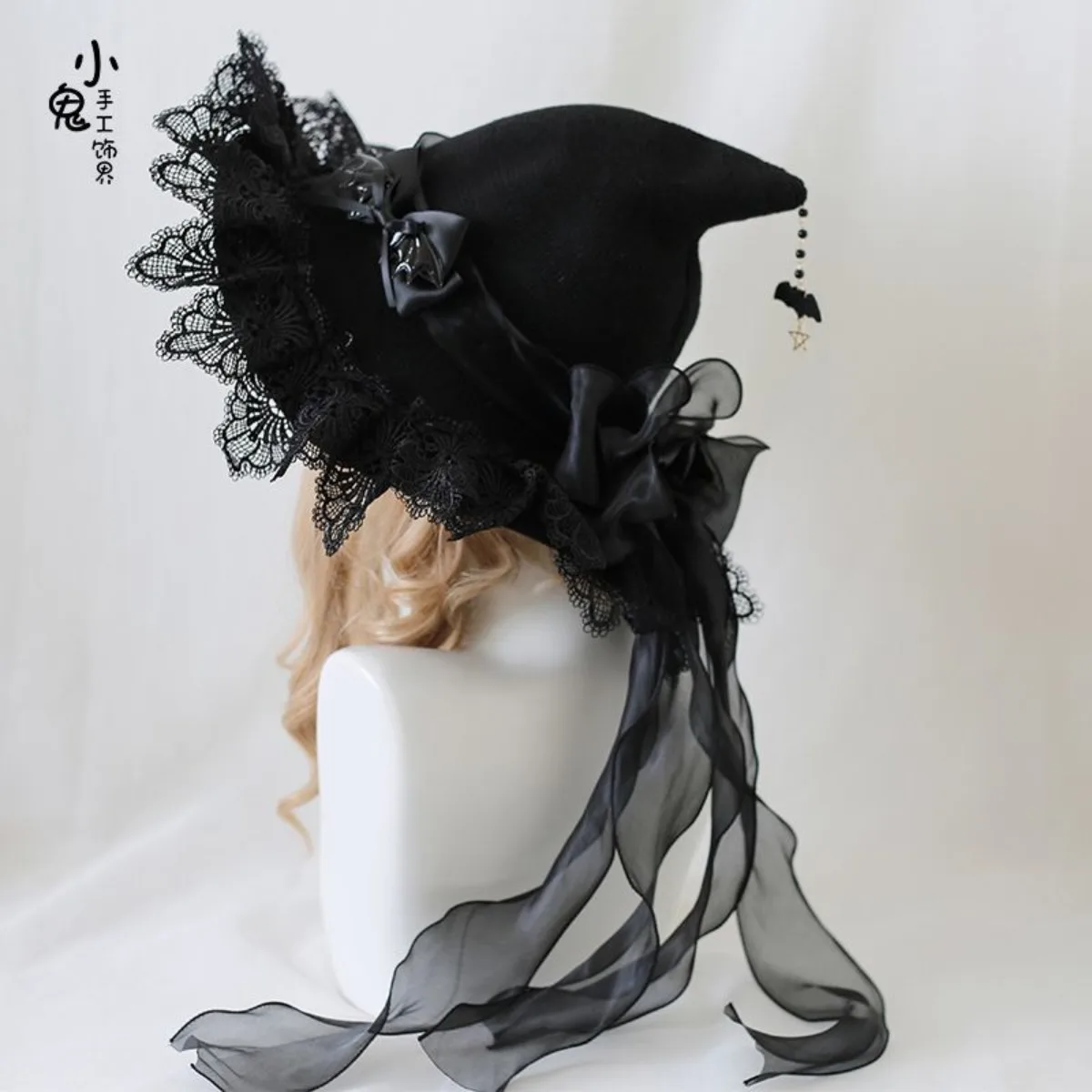 Original Design Lolita Woolen Witch Hat Devil Bow Lace Decor Gothic Wizard Headwear for Halloween Cosplay Party Costumes
