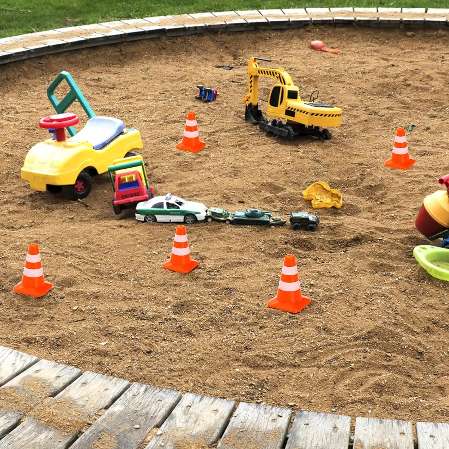 20 قطعة مخاريط المرور الصغيرة مخاريط المرور المصغرة إشارات المرور الصغيرة المتاريس علامات المرور مشهد الطريق البناء