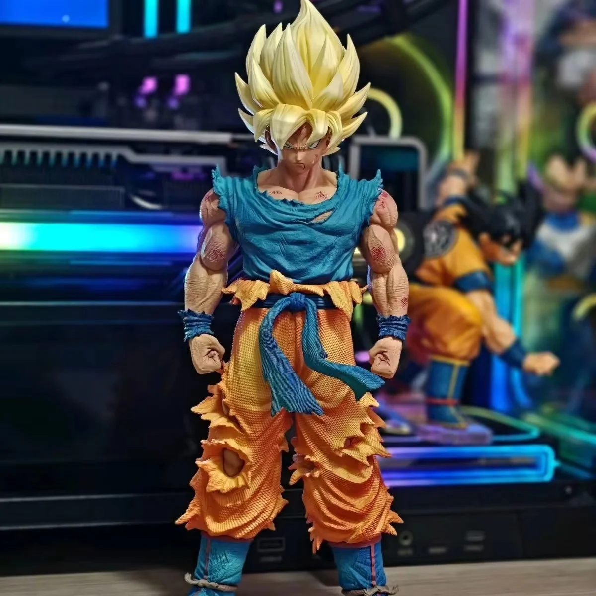 

28cm Dragon Ball Anime Figure Super Saiyan Anime Figure Vf Son Goku Action Figure Customized Product Model Desktoy Birthday Gift
