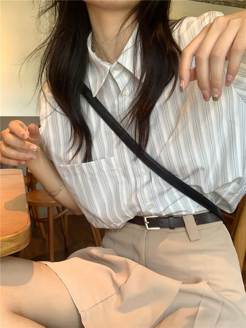 

Shirts Women Bamboo-linen Blend Mandarin Collar Cropped Fit Bonsai Fair Zen Blouse Nature-inspired Female Meditative Moments