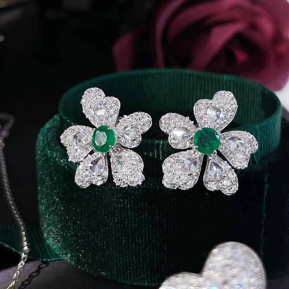 Solid platinum PT950 European and American simulated emerald cut fashionable and versatile style Luxury white gold stud earrings