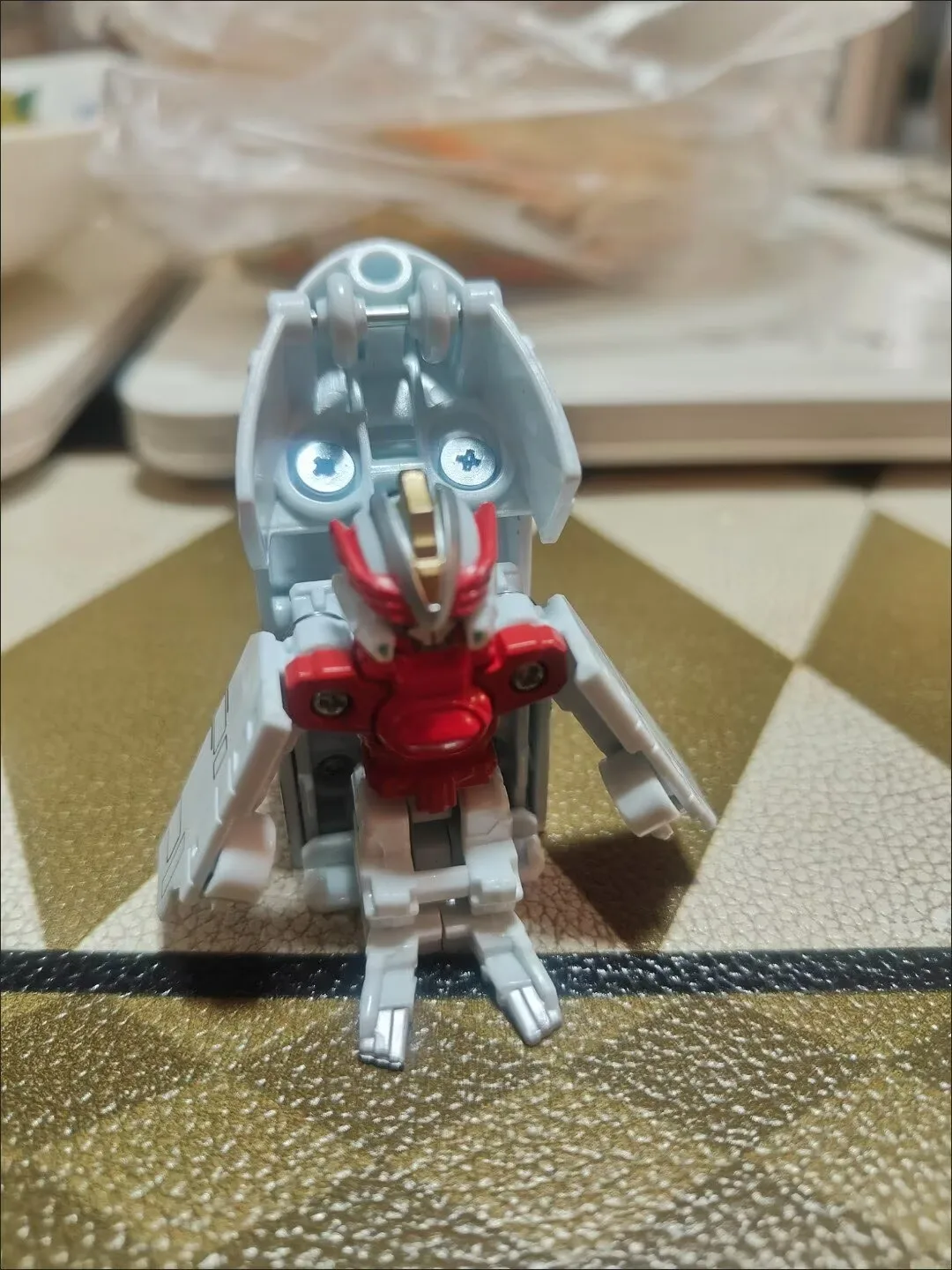 Tomica Takara Tomy Shinkansen Deformation Robot SHINKALION CW E5 Hayabusa E6 Komachi (Plarail) Kids Fantasy Figurines Toys