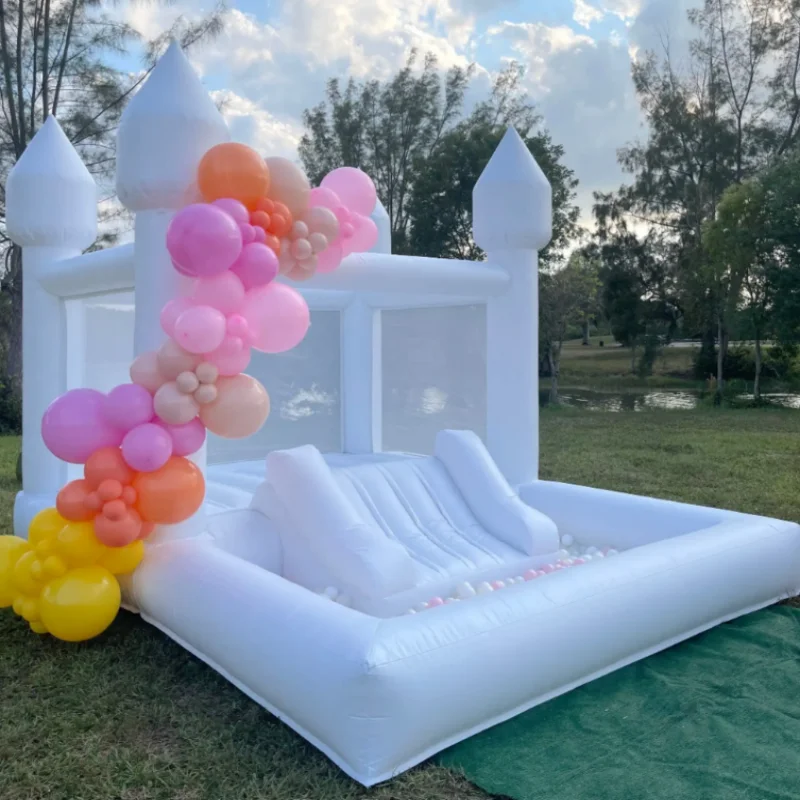 Grande maison gonflable en PVC avec piscine à balles, château à rebond, espace de saut avec fosse à balles et souffleur pour enfants, mariage, blanc