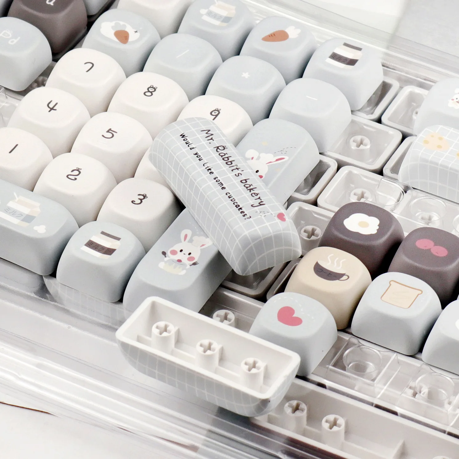 

Cute rabbit theme keycaps full set of PBT material hot sublimation process wear-resistant and durable suitable for mechanica
