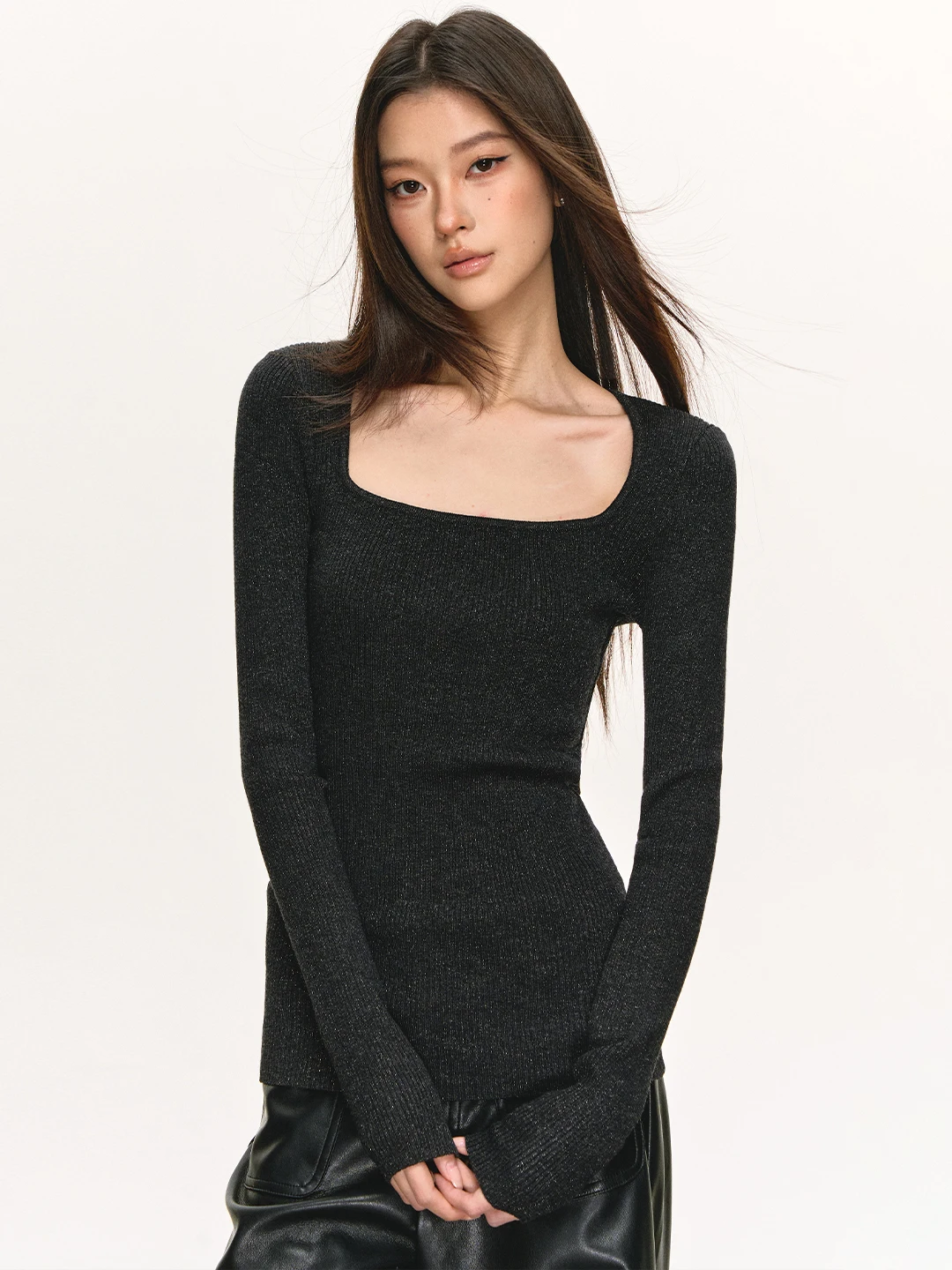 

Женская повседневная приталенная трикотажная футболка с длинным рукавом i Color Large U Ne от ANNA ANEAE, базовая модель, весенняя, модная