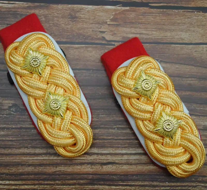 أداء فرقة الكتف الأمنية ذات الرتبة العسكرية المنسوجة يدويًا