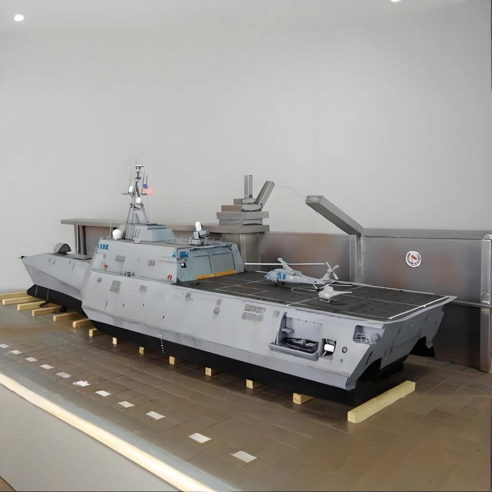 1/350 US Navy LCS-2 Independence Littoral Combat Ship Static Plastic Finished Ship Model Warship Collection Ornaments Boat Gift