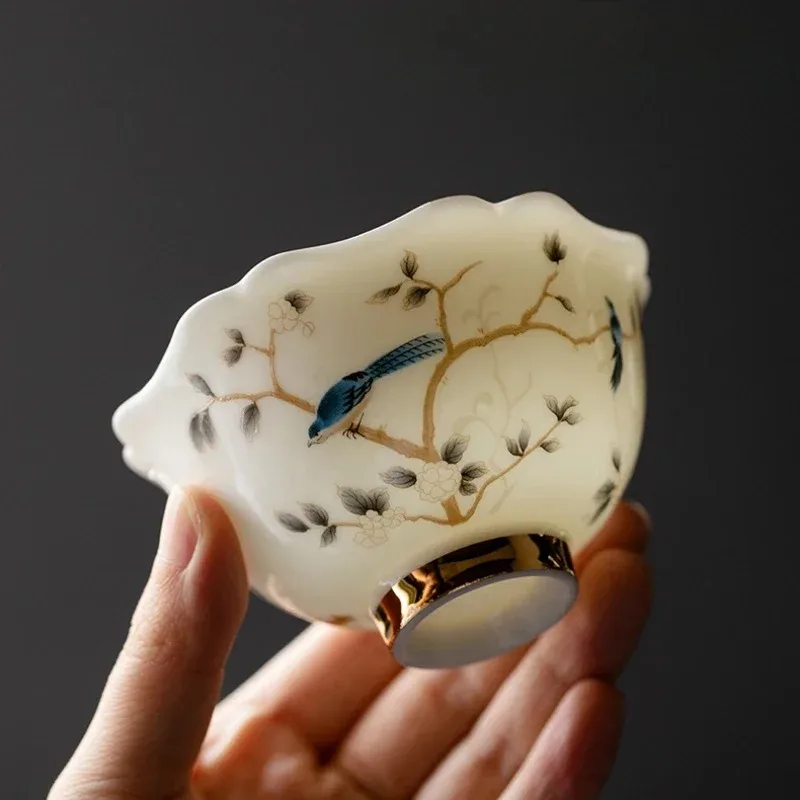 Scalloped Rim Tea Cup Hand Painted Magpie Blossom Pattern Golden Trim Drinking Bowl Elegant TablewareFor Decorative Gift