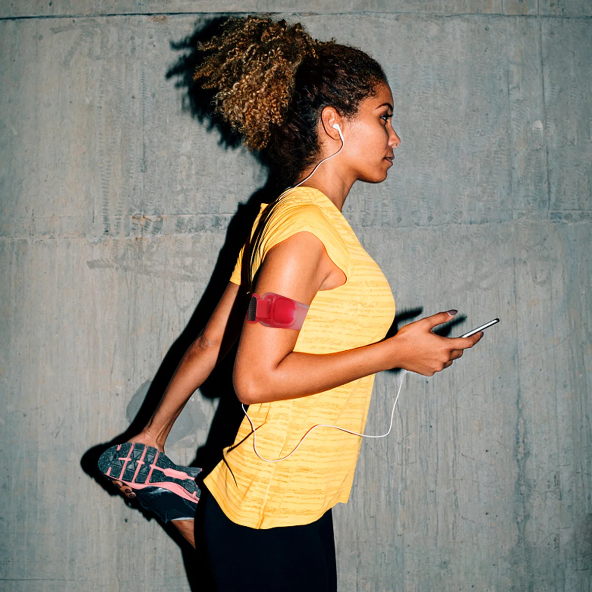 2 قطعة Led تشغيل الضوء الأحمر ليلة السلامة الذراع الساق الفرقة المحمولة مشرق للمشي الركض الدراجات الرياضة في الهواء الطلق التخييم المشي لمسافات طويلة #1