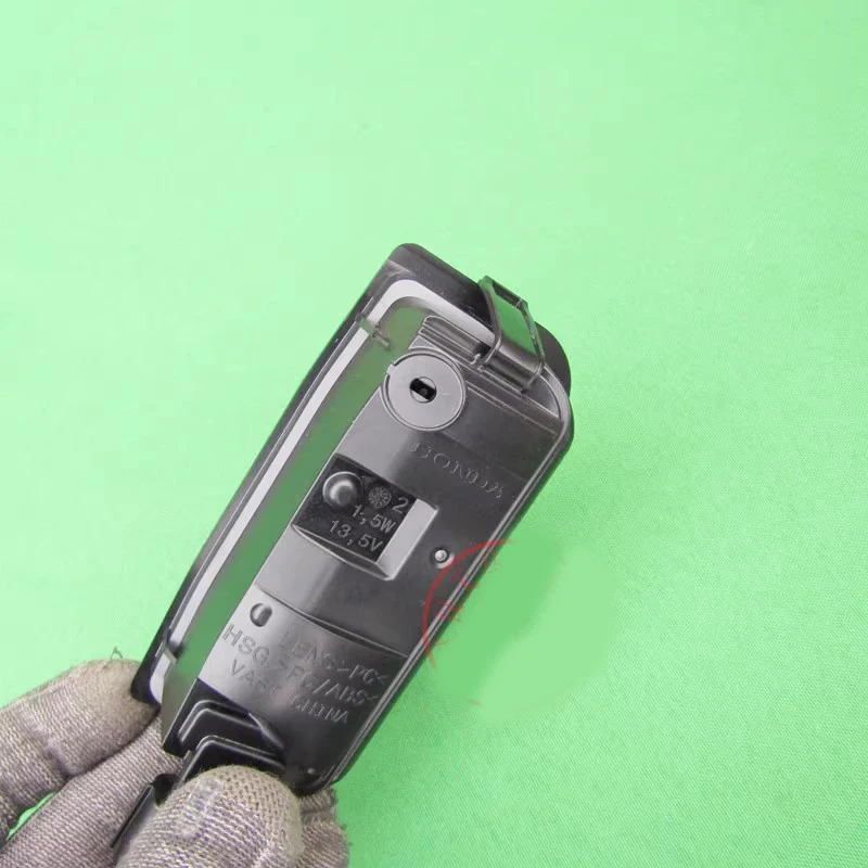 مفتاح الباب الخلفي الأصلي لسيارة Honda CRV BREEZE 2017-2022 غطاء صندوق السيارة زر مفتاح الباب الخلفي #3