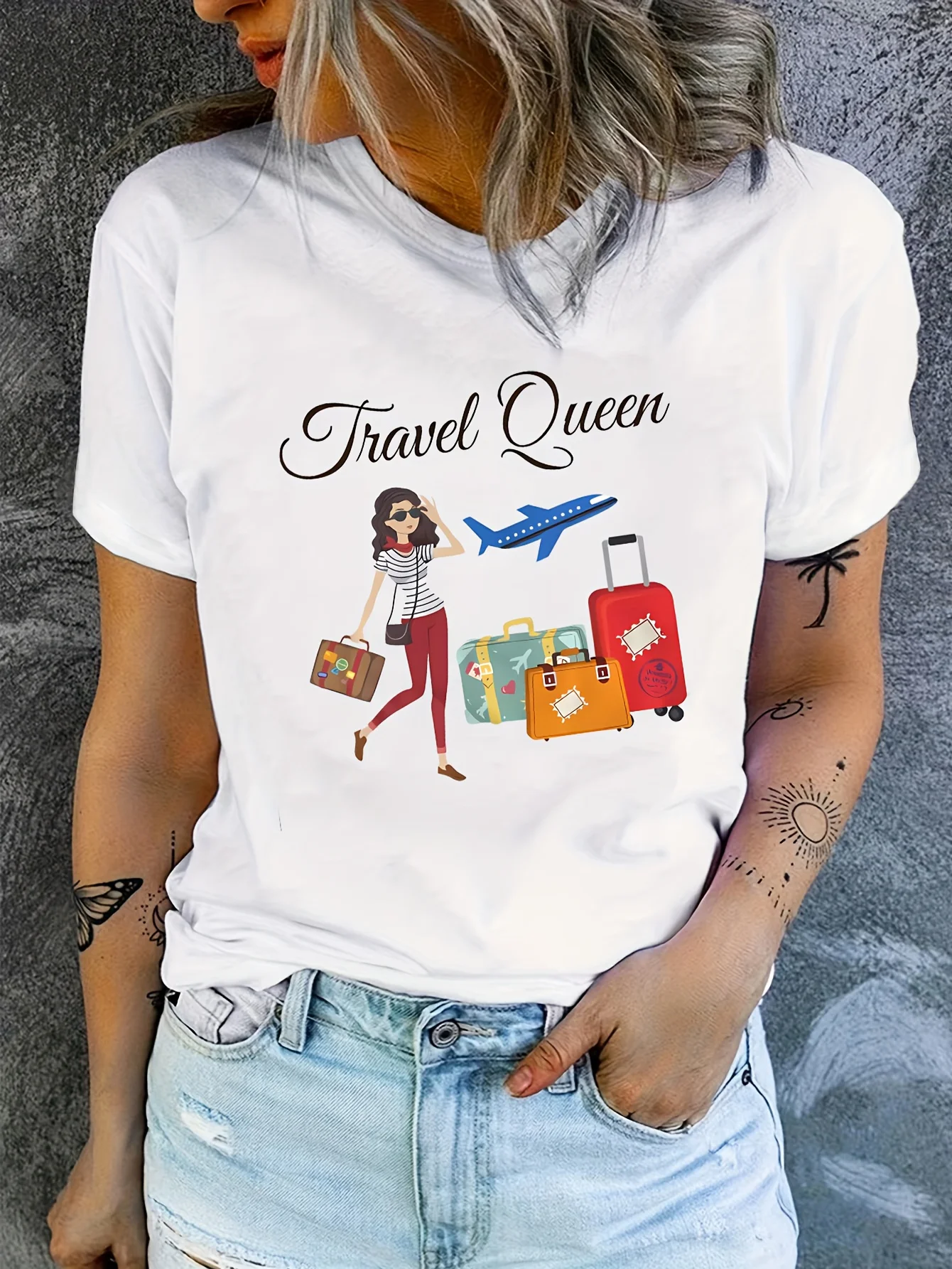 

Travel Queen Print T-shirt - Women's Casual Short Sleeve Top for Spring & Summer