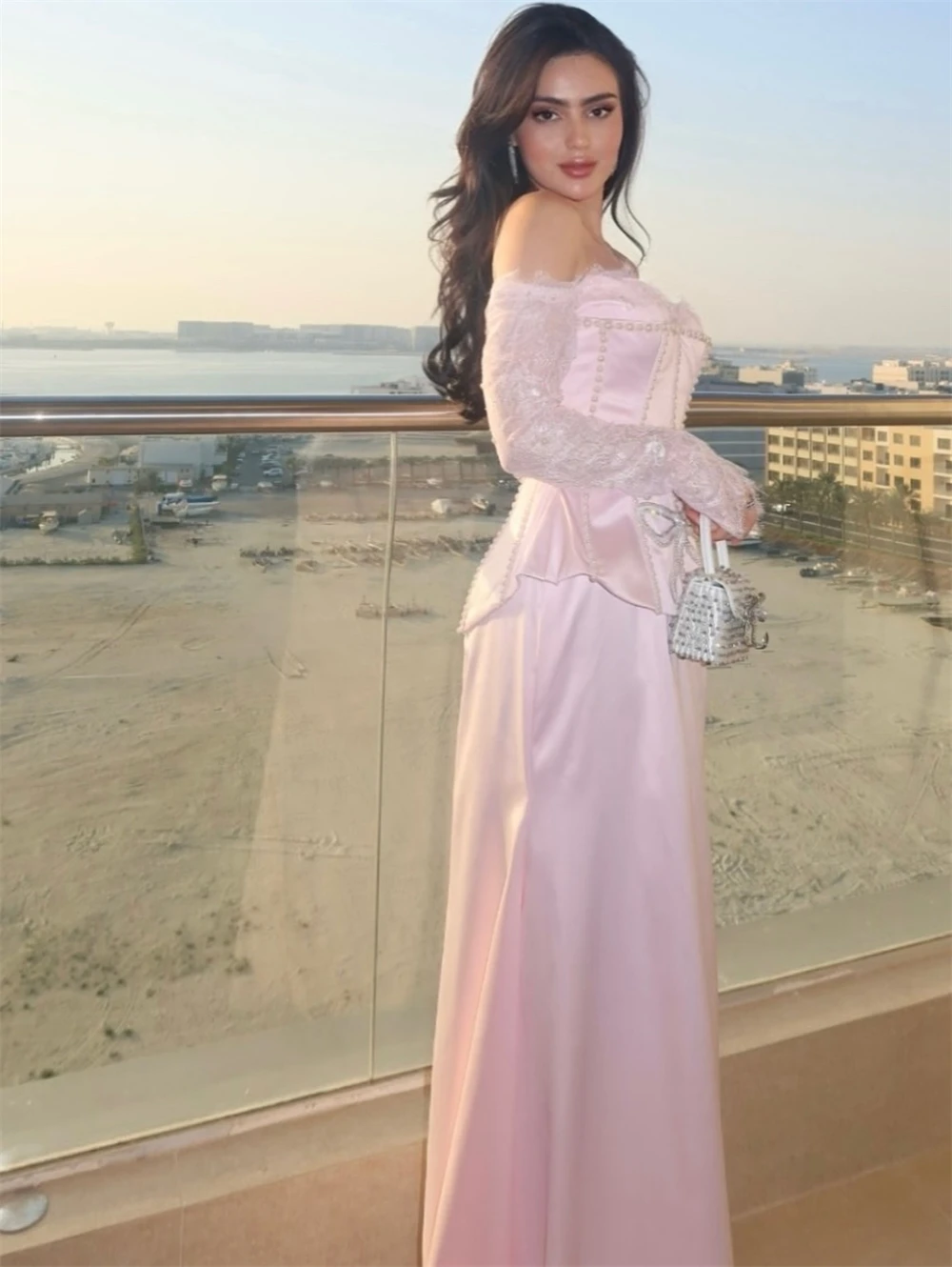 

Customized Boho Pink Satin Evening Dress Formal Sweetheart Long Sleeves Celebrity Gowns Sexy Straight Court Train Party Dresses