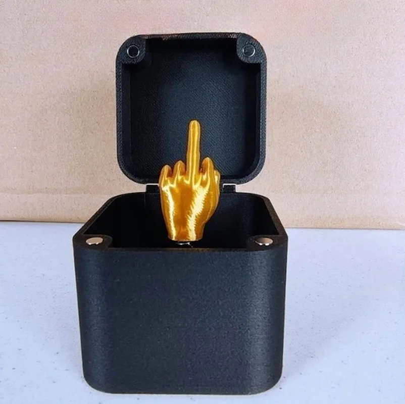 Dedo médio em uma caixa novidade mordaça brinquedos piadas práticas criativo enviar para amigos engraçado e criativo adultos presentes novidades